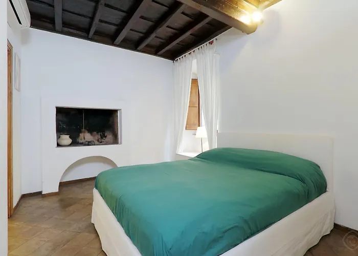 Konukevi Colosseum B Roma