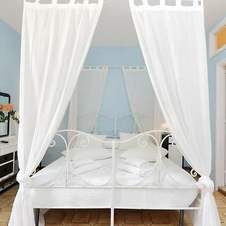 Πανσιόν Colosseum B